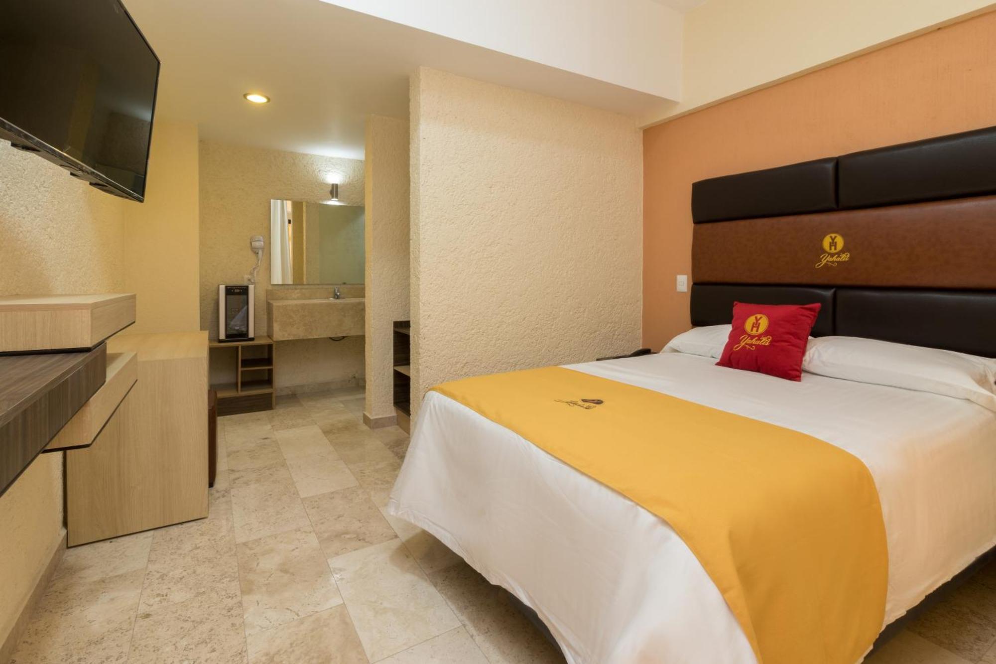 Hotel Yahalis Jilotepec de Abasolo Exterior photo